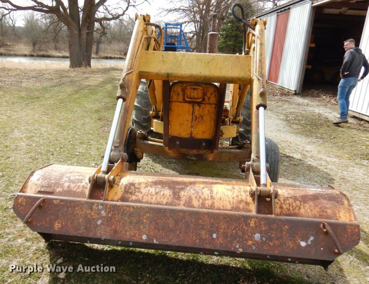 image for item HR9024 John Deere 300  tractor