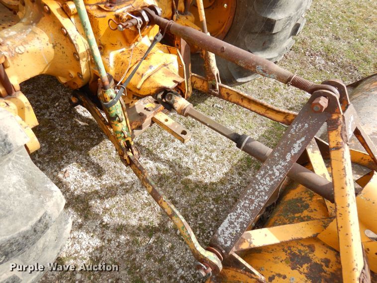 image for item HR9024 John Deere 300  tractor