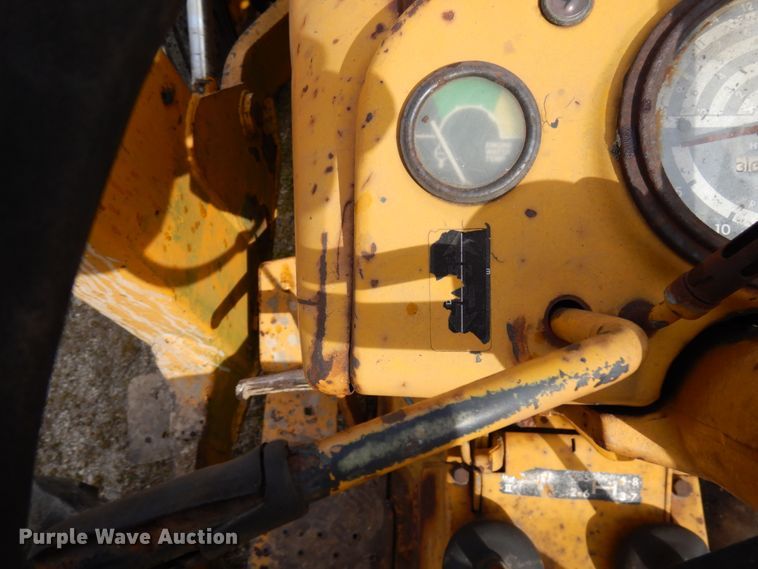 image for item HR9024 John Deere 300  tractor