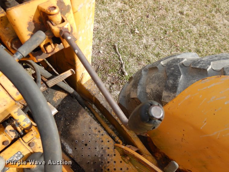 image for item HR9024 John Deere 300  tractor