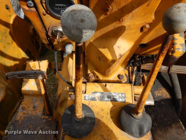 image for item HR9024 John Deere 300  tractor