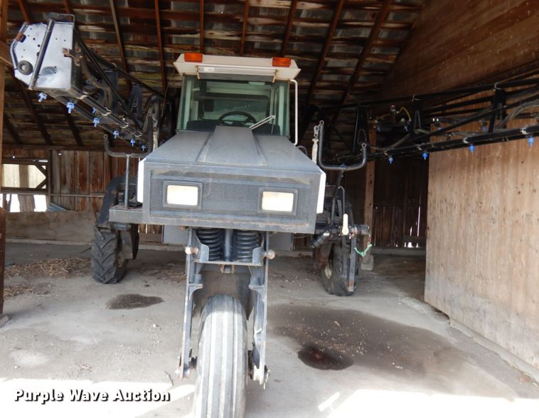 image for item HR9026 SpraCoupe Melroe 3430  sprayer