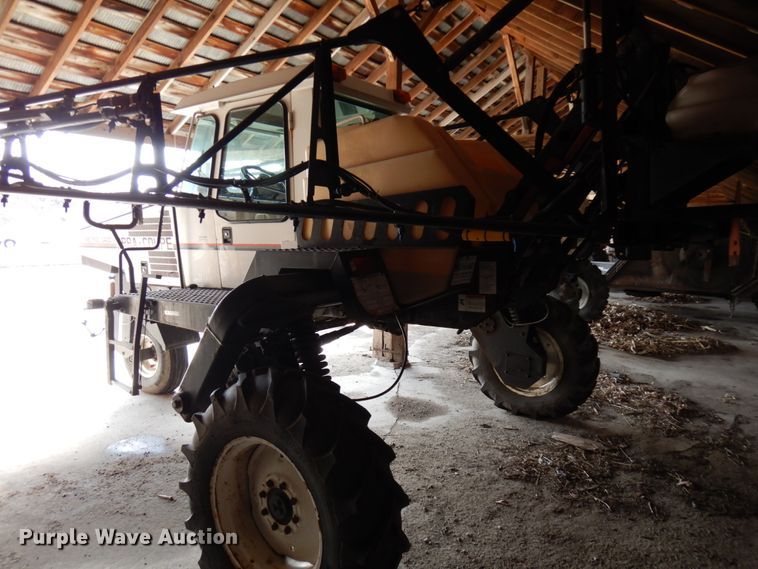 image for item HR9026 SpraCoupe Melroe 3430  sprayer