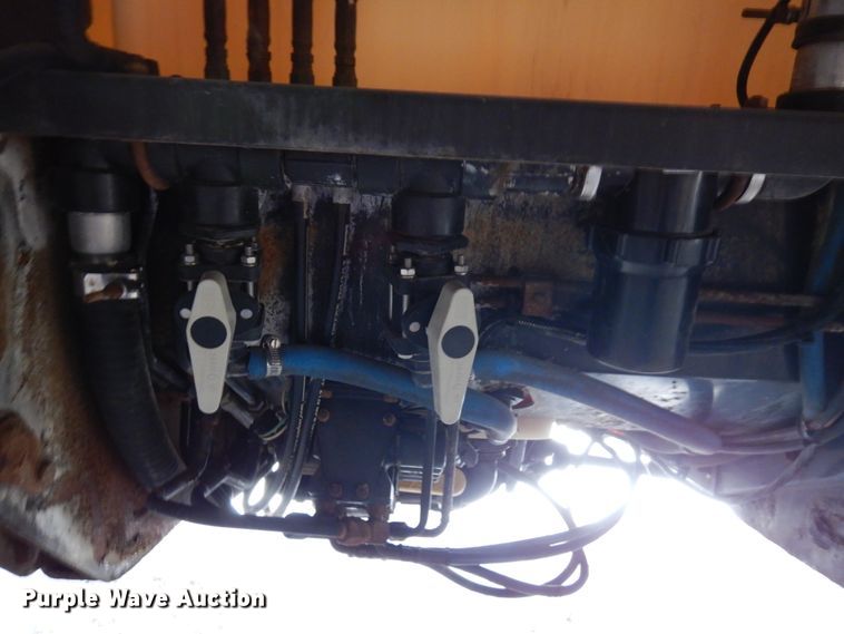 image for item HR9026 SpraCoupe Melroe 3430  sprayer