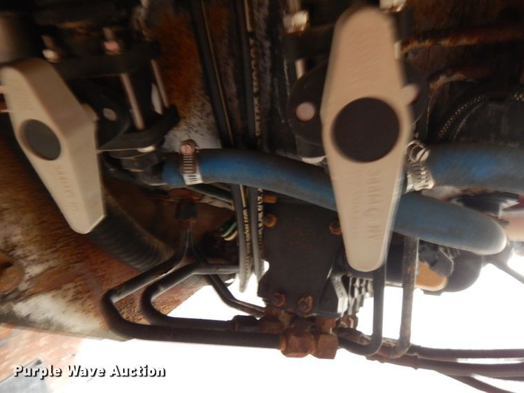 image for item HR9026 SpraCoupe Melroe 3430  sprayer