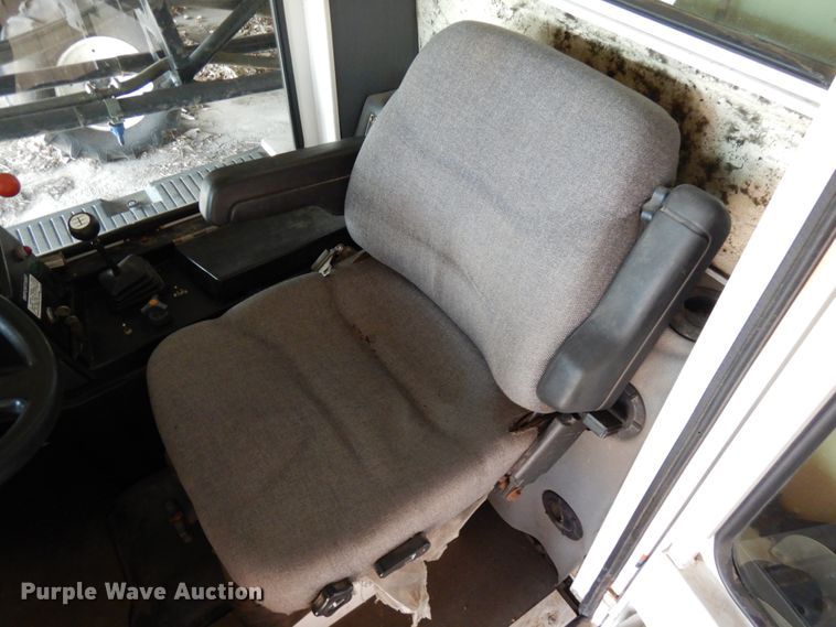 image for item HR9026 SpraCoupe Melroe 3430  sprayer