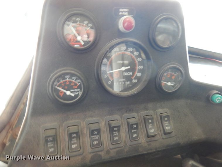 image for item HR9026 SpraCoupe Melroe 3430  sprayer