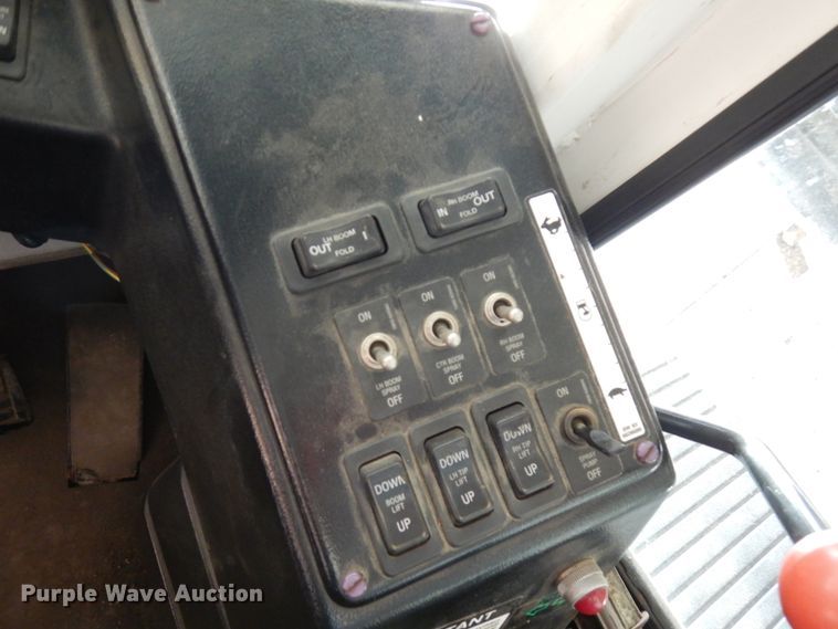 image for item HR9026 SpraCoupe Melroe 3430  sprayer