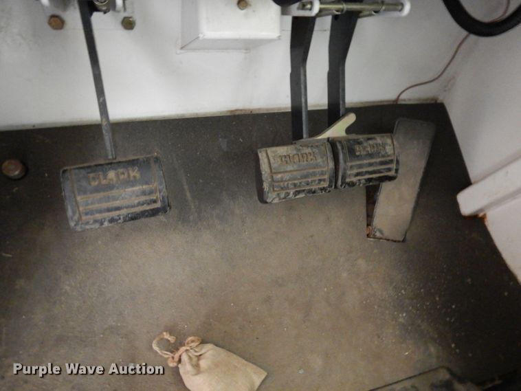 image for item HR9026 SpraCoupe Melroe 3430  sprayer