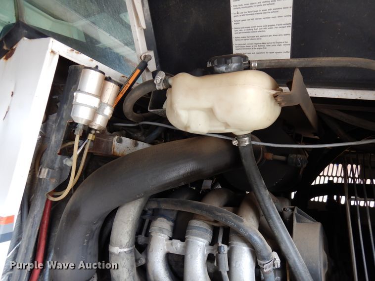 image for item HR9026 SpraCoupe Melroe 3430  sprayer