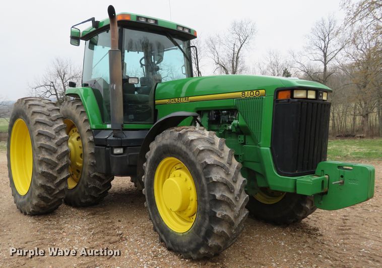 image for item HV9698 1995 John Deere 8100  MFWD tractor