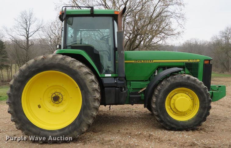 image for item HV9698 1995 John Deere 8100  MFWD tractor