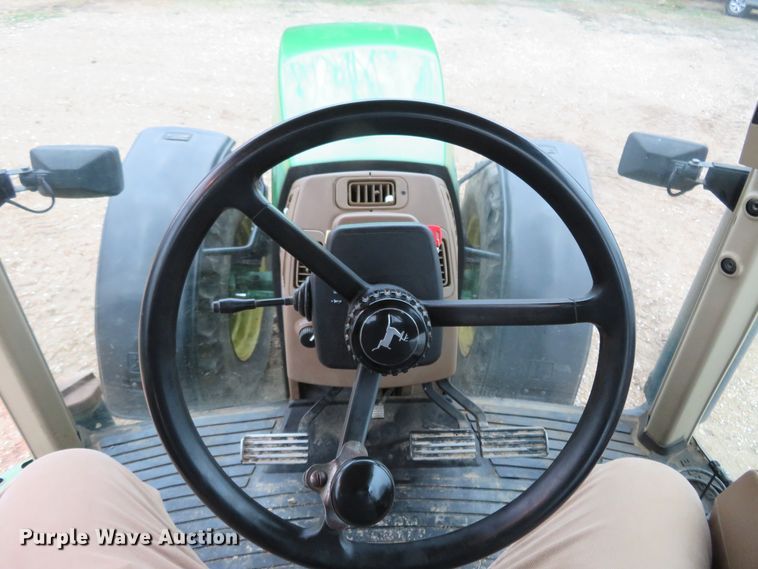 image for item HV9698 1995 John Deere 8100  MFWD tractor