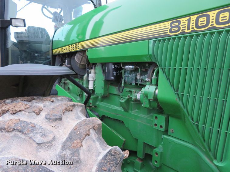 image for item HV9698 1995 John Deere 8100  MFWD tractor