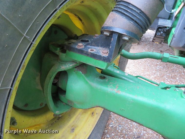 image for item HV9698 1995 John Deere 8100  MFWD tractor