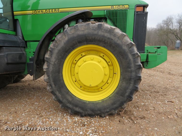 image for item HV9698 1995 John Deere 8100  MFWD tractor