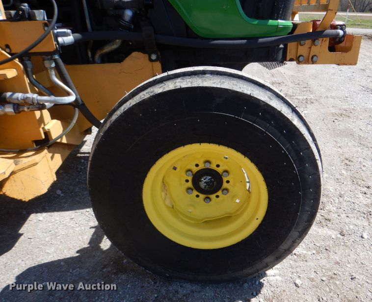 image for item HX9193 2008 John Deere 5425  tractor