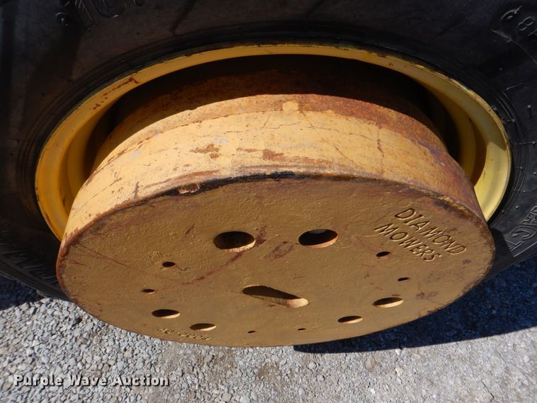 image for item HX9193 2008 John Deere 5425  tractor