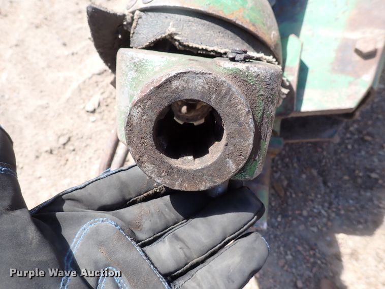 image for item IF9083 John Deere 700  feed grinder/mixer