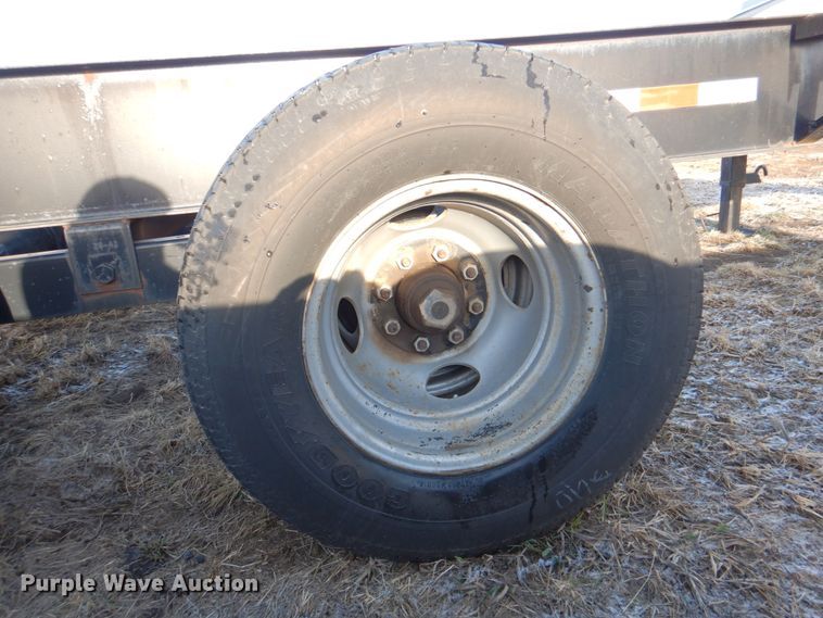 image for item II9754 2011 D&K trailer