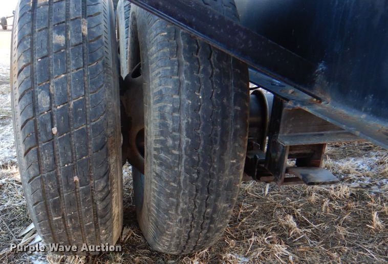 image for item II9754 2011 D&K trailer