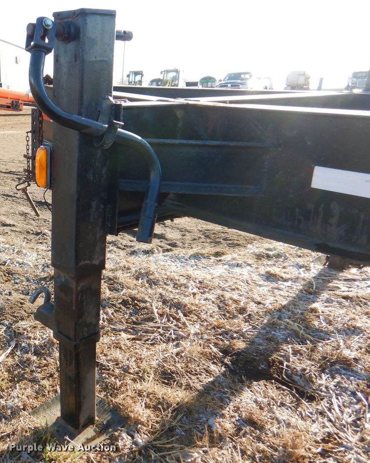 image for item II9755 2011 D&K trailer