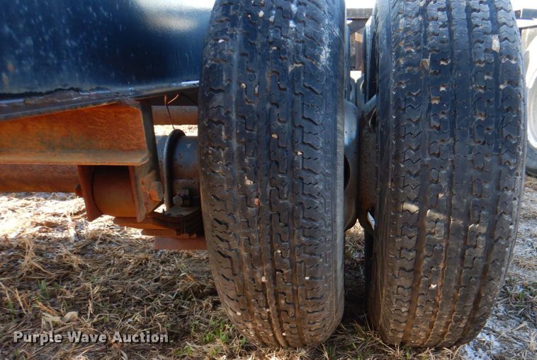 image for item II9755 2011 D&K trailer