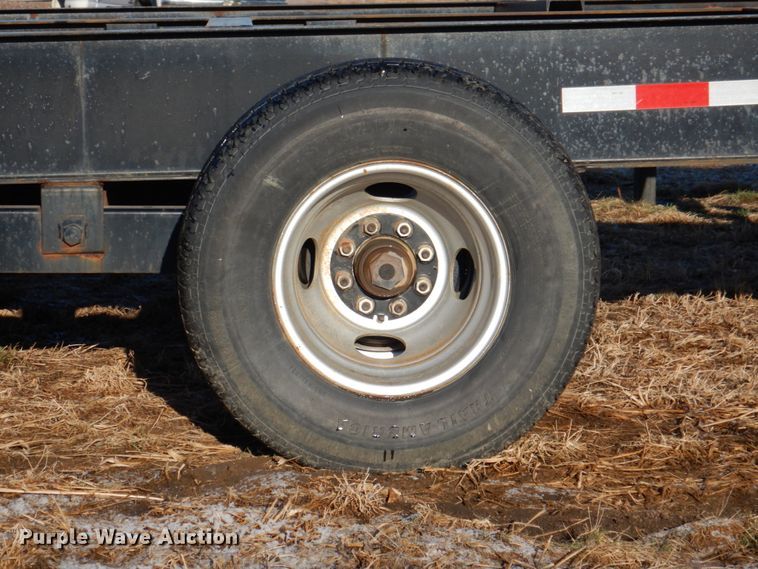 image for item II9755 2011 D&K trailer