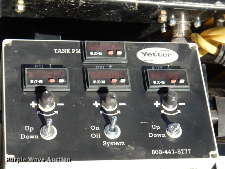 image for item II9828 Yetter air compressor