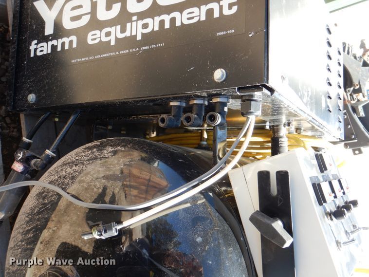 image for item II9828 Yetter air compressor