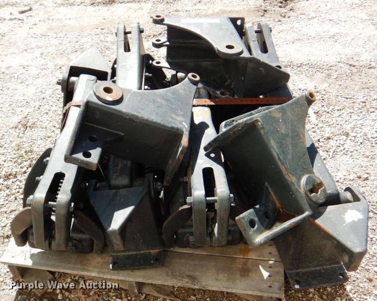 image for item II9830 (7) John Deere ripper shanks