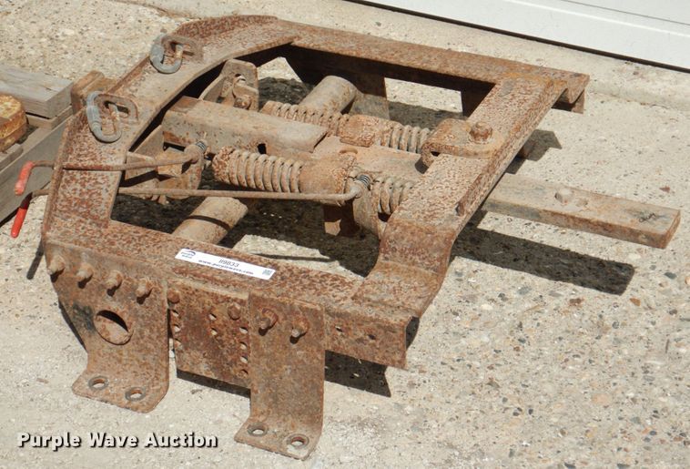 image for item II9833 DMI hitch