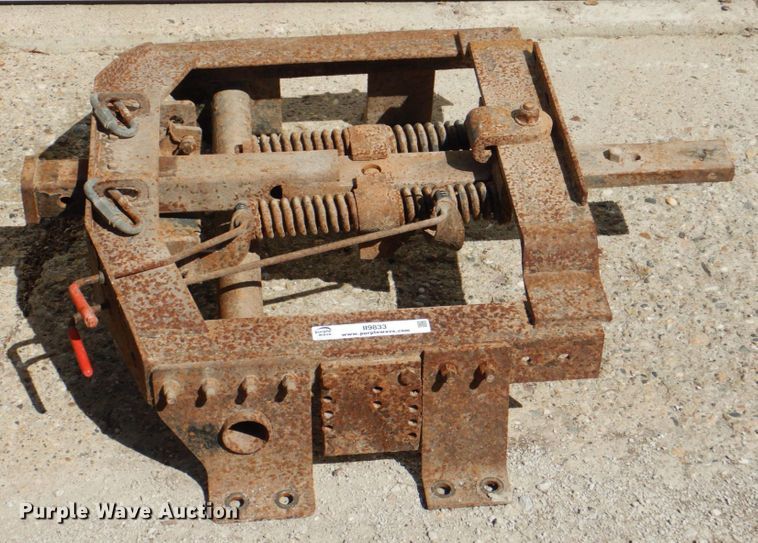 image for item II9833 DMI hitch