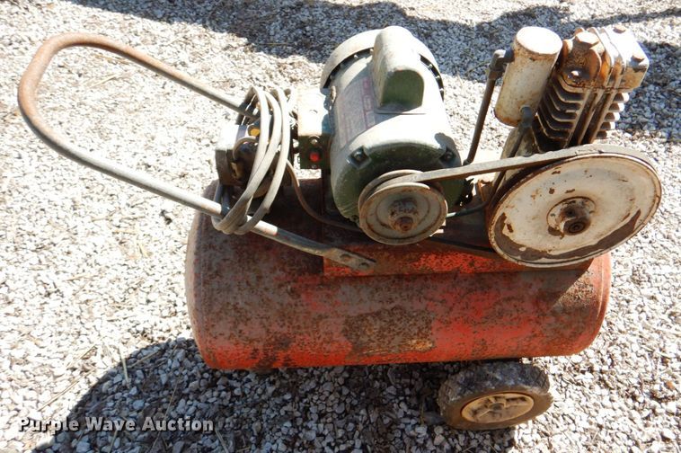 image for item II9835 (2) air compressors