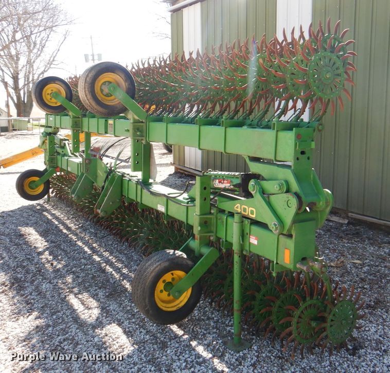 image for item II9836 John Deere 400  rotary hoe