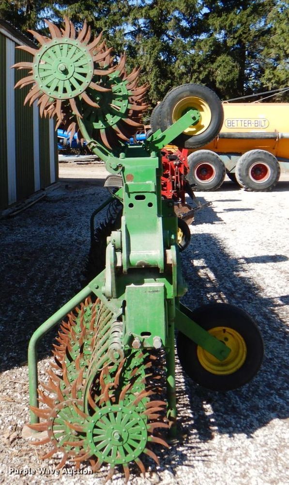 image for item II9836 John Deere 400  rotary hoe