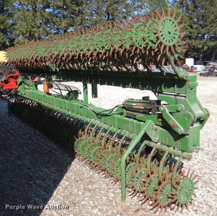 image for item II9836 John Deere 400  rotary hoe