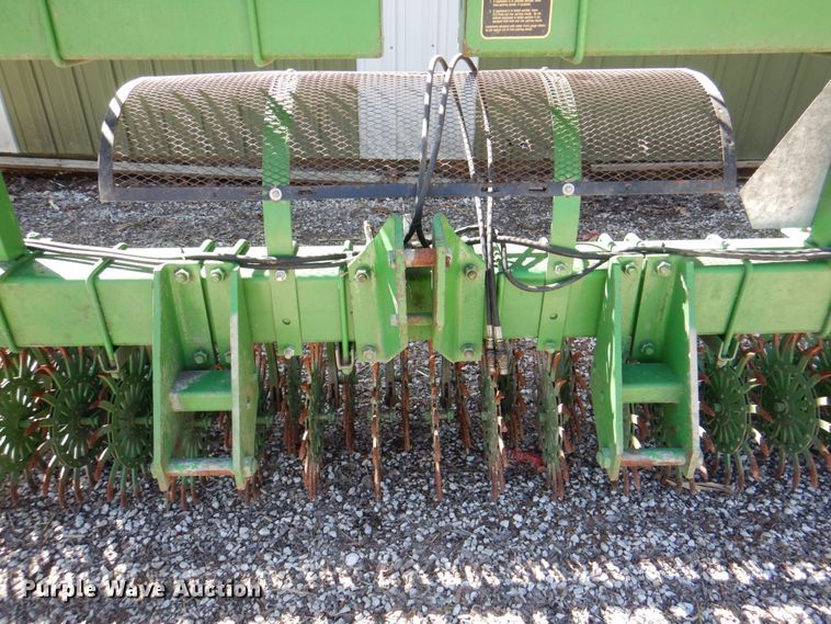 image for item II9836 John Deere 400  rotary hoe