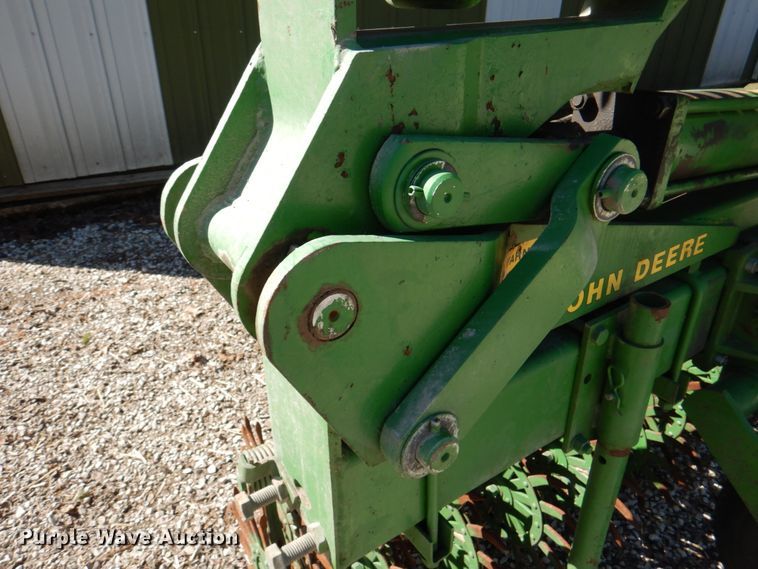 image for item II9836 John Deere 400  rotary hoe