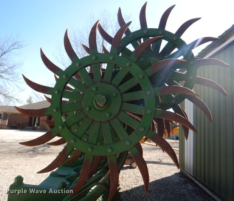 image for item II9836 John Deere 400  rotary hoe