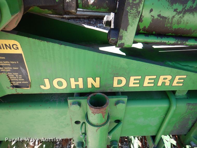 image for item II9836 John Deere 400  rotary hoe
