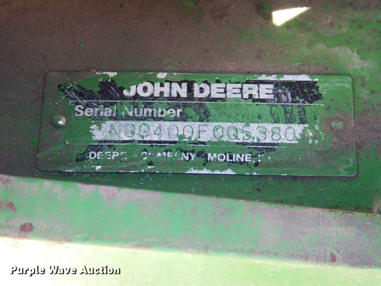 image for item II9836 John Deere 400  rotary hoe