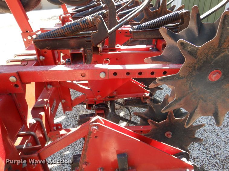 image for item II9837 Case IH 183  row crop cultivator