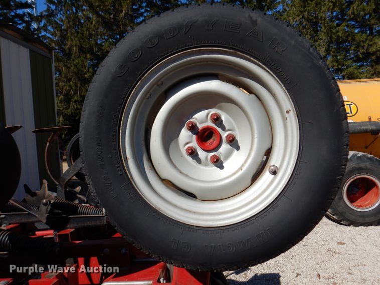 image for item II9837 Case IH 183  row crop cultivator