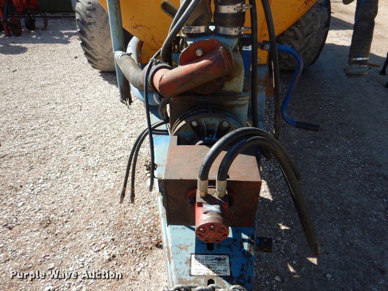 image for item II9838 Betterbilt 3350 liquid manure spreader