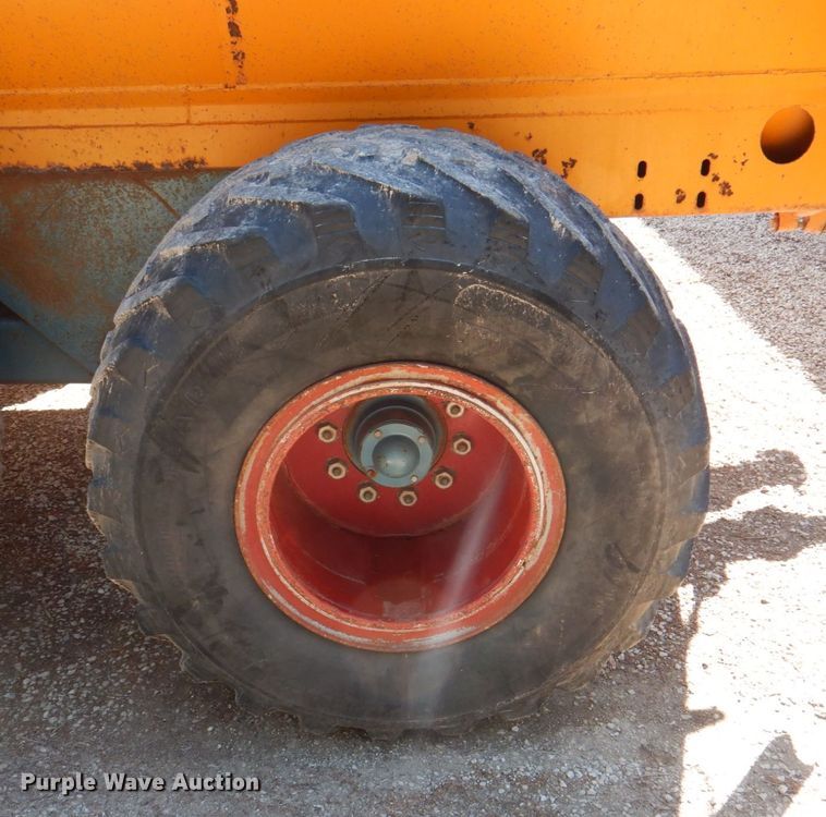 image for item II9838 Betterbilt 3350 liquid manure spreader