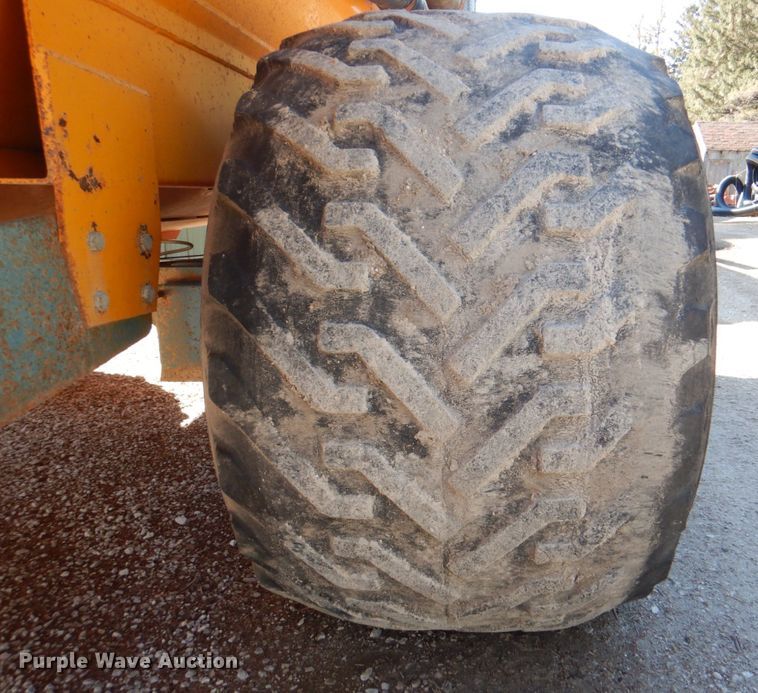 image for item II9838 Betterbilt 3350 liquid manure spreader