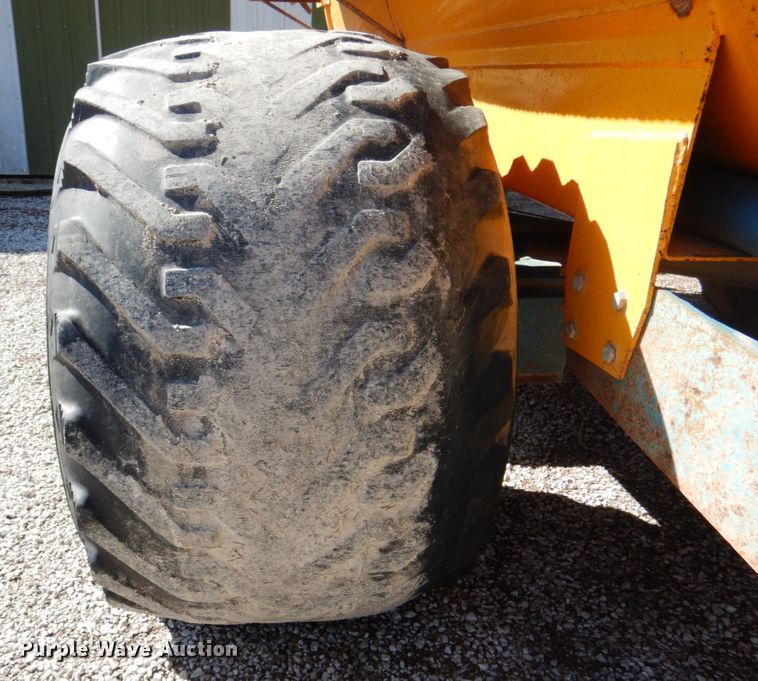 image for item II9838 Betterbilt 3350 liquid manure spreader