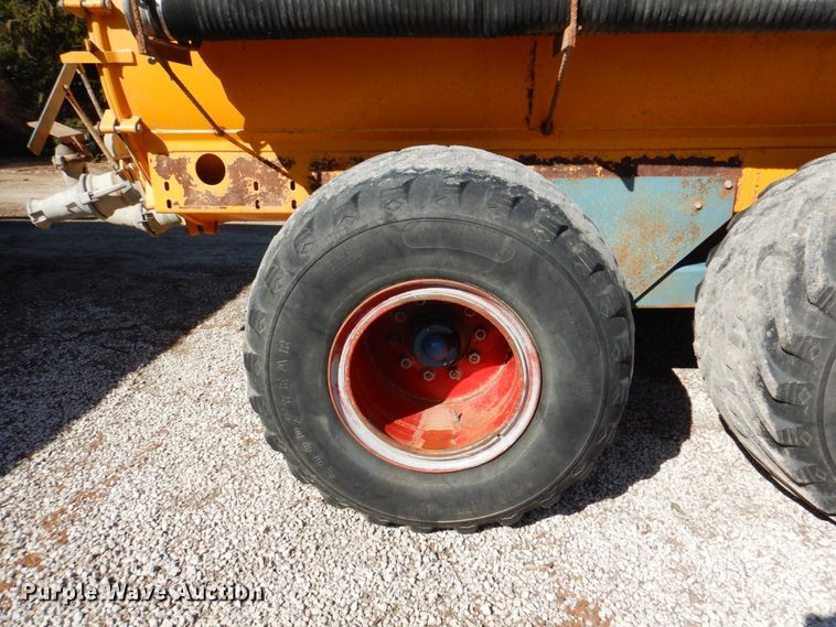 image for item II9838 Betterbilt 3350 liquid manure spreader
