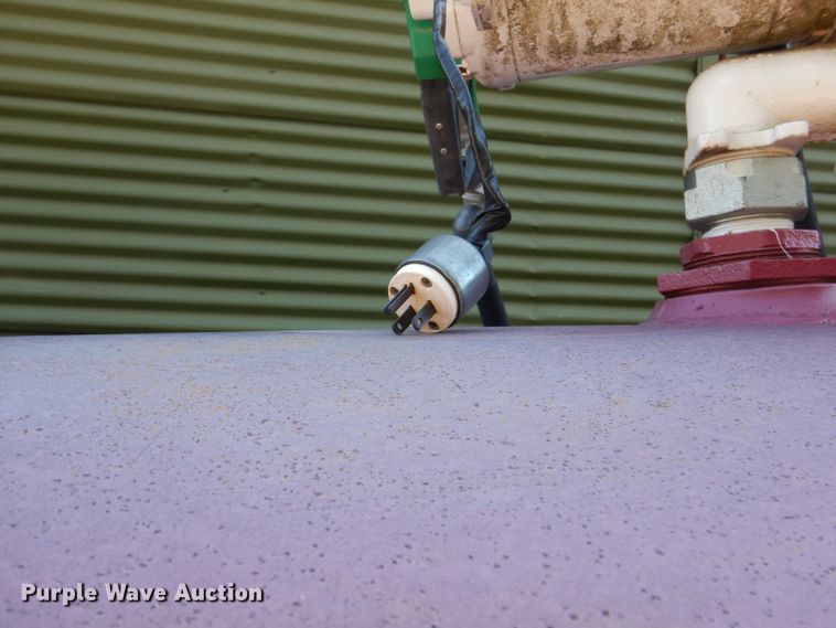 image for item II9839 Fuel tank